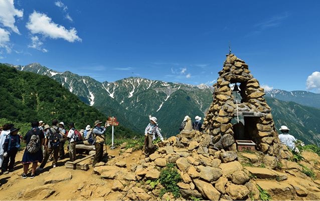 八方尾根自然研究路（八方池）