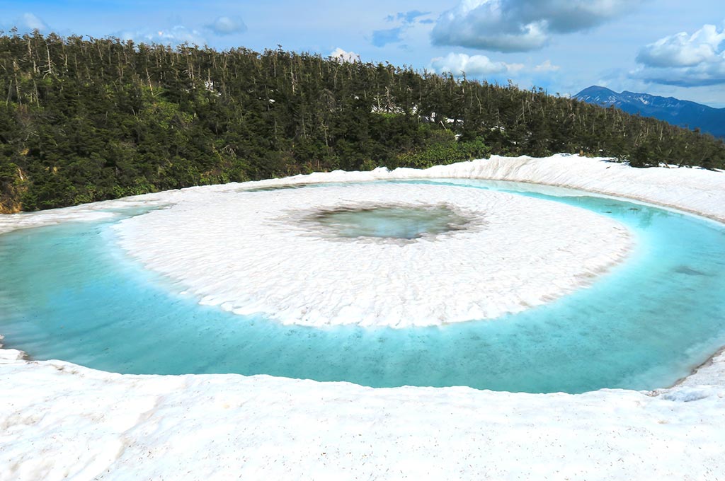 【秋田】八幡平ドラゴンアイ2025｜見頃・アクセス情報と感動体験を徹底解説| 公式サイトより