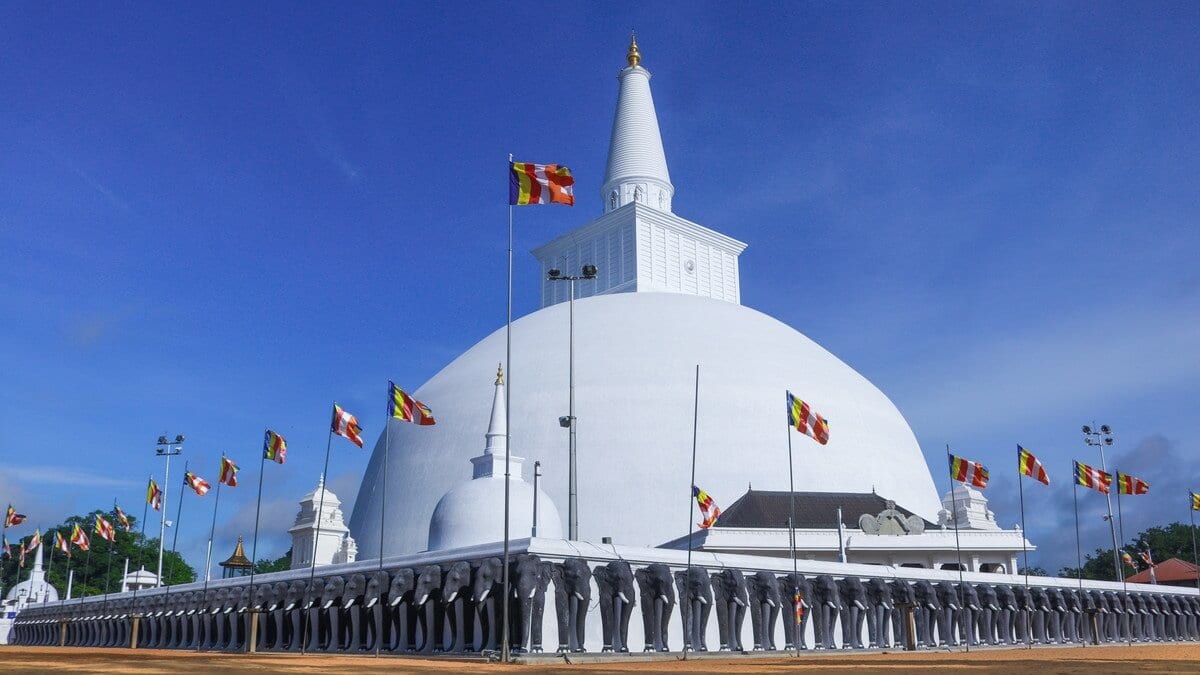 アヌラーダプラ聖地