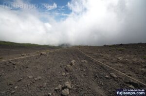 登山道