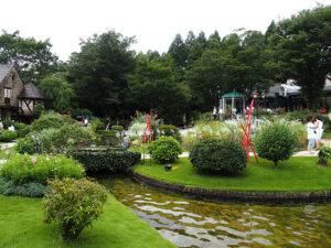 箱根ガラスの森美術館